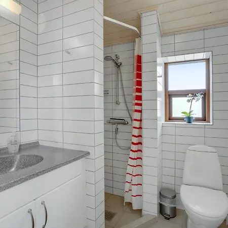 بيت للعطل Cozy In Vaeggerlose With Sauna